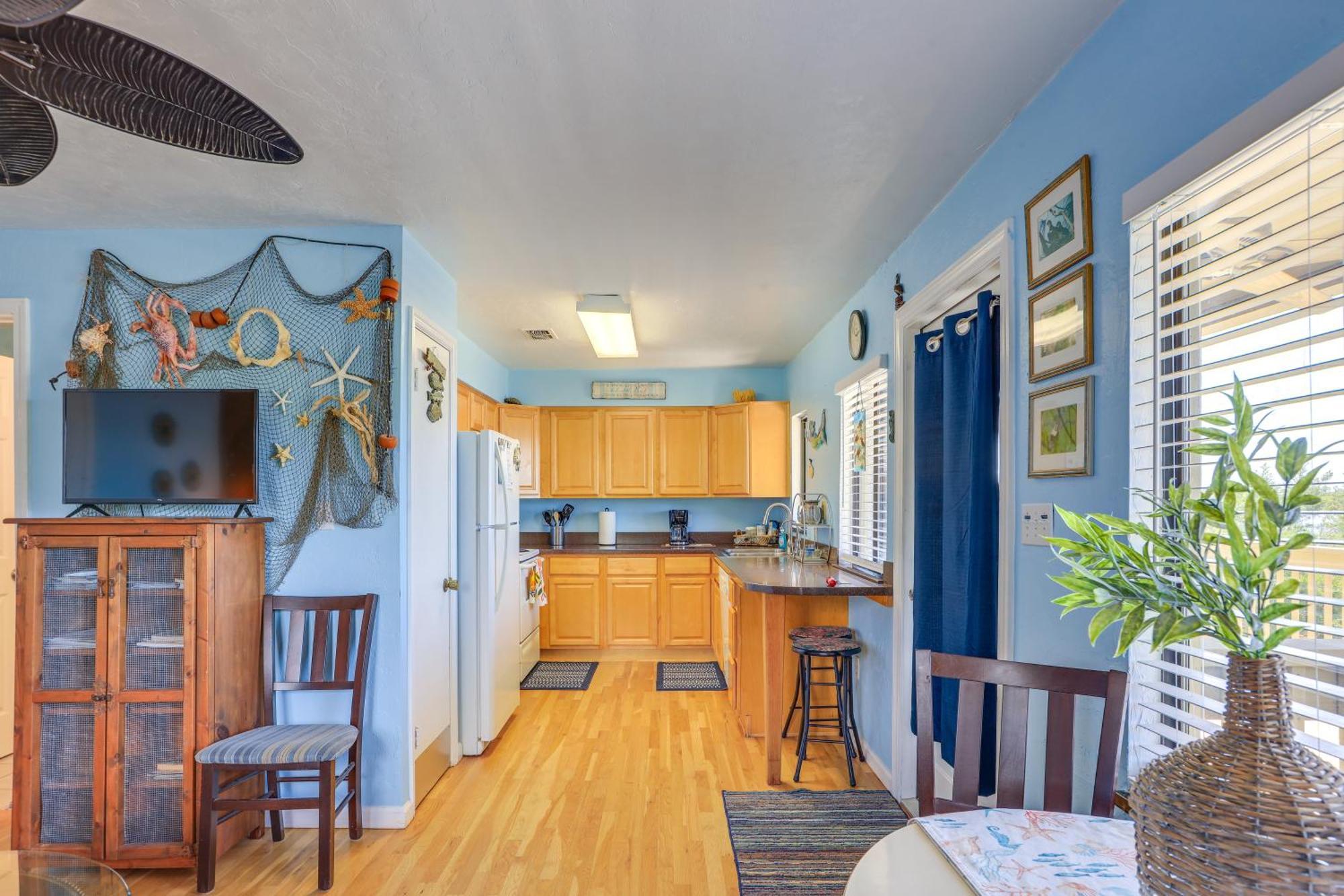 Waterfront Cedar Key Duplex Home Grill And Dock! Eksteriør billede
