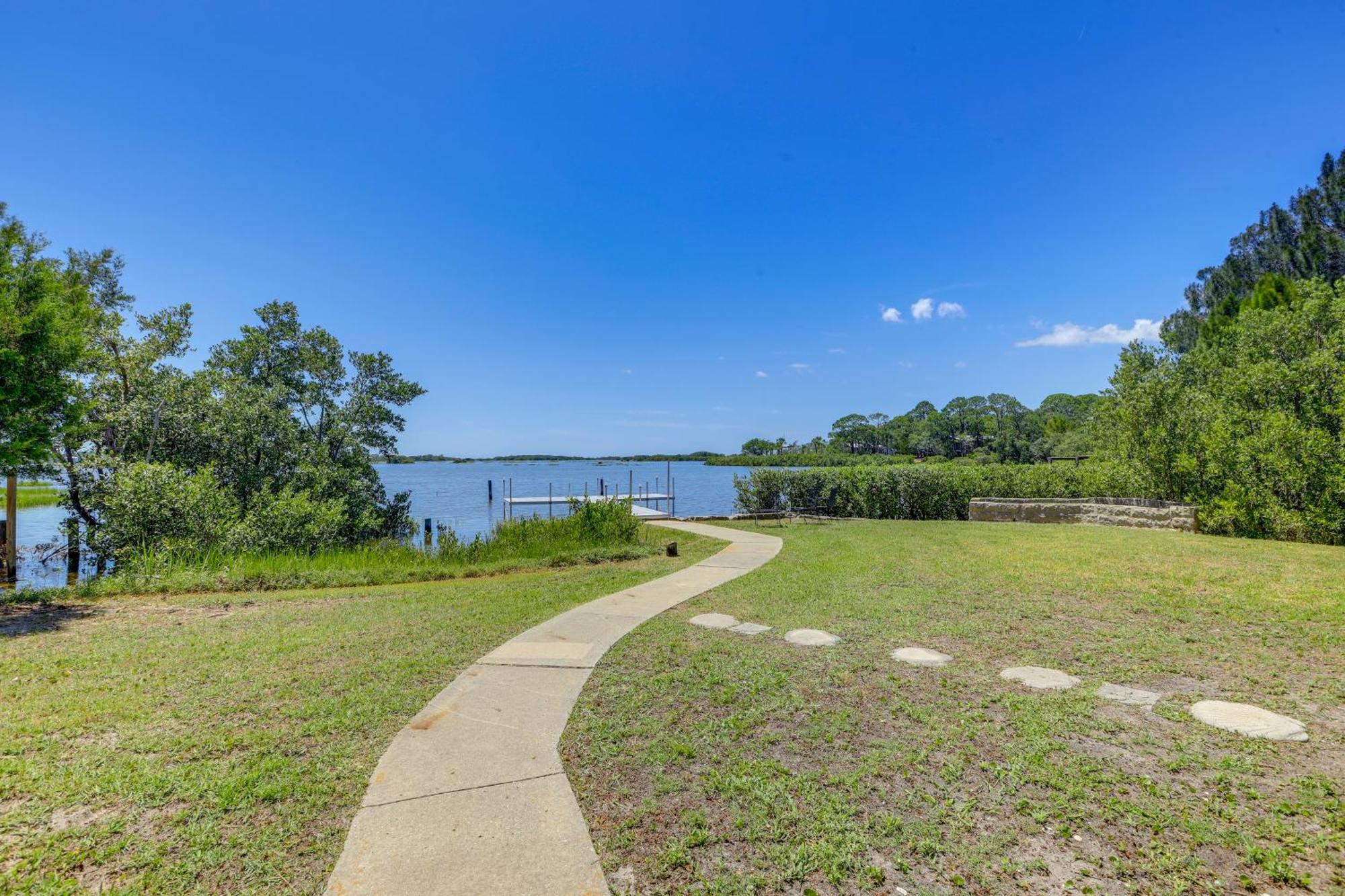 Waterfront Cedar Key Duplex Home Grill And Dock! Eksteriør billede