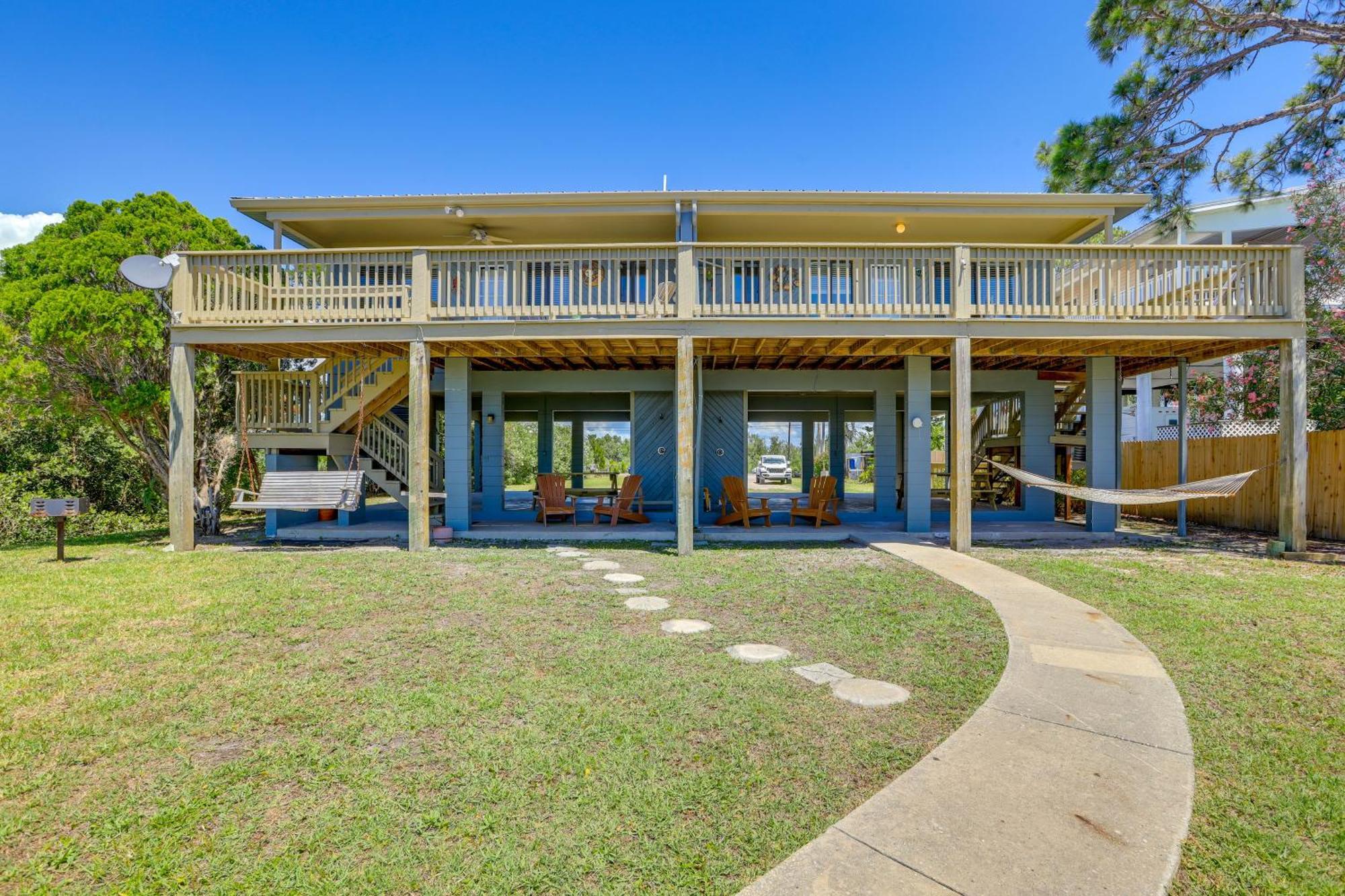 Waterfront Cedar Key Duplex Home Grill And Dock! Eksteriør billede